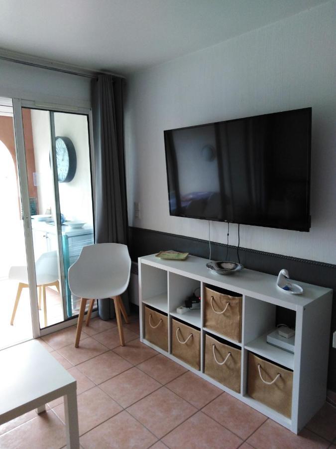 Appartement T2 Avec Piscine A 100 M De La Plage Six-Fours-les-Plages Exterior photo